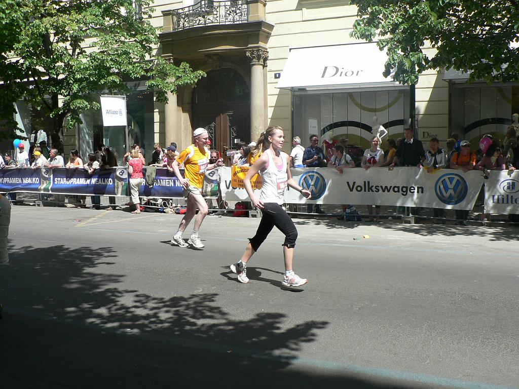 Maraton 08 140.jpg - peleton nám řídne